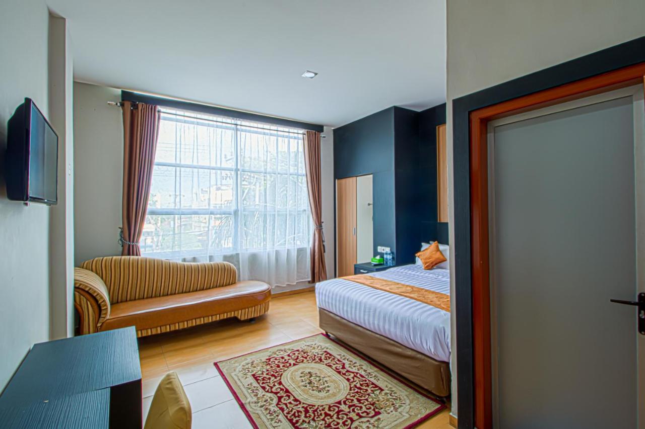 Grand Aceh Hotel Банда Ачех Екстериор снимка